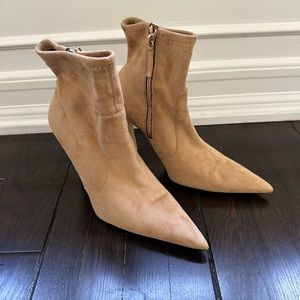 Good American suede boots